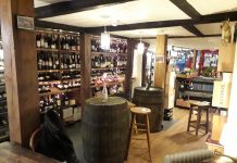 Fine wine, delicious cheese, comfort – what’s not to like about Mouton Rouge?