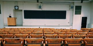 No end in sight for university strike after talks collapse