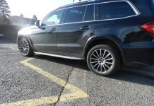 More selfish parking outside city primary school