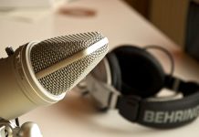In praise of the podcast Microphone and headphones