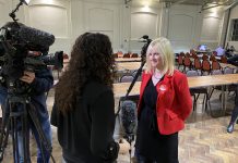 Rosie Duffield wins, bucking the national trend
